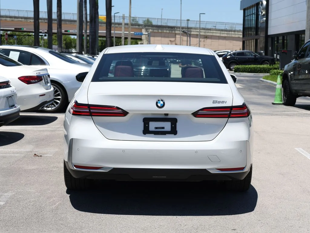 Used 2025 White BMW 530i image 6