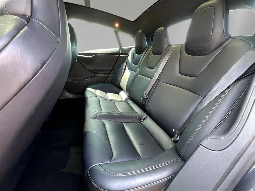 Used 2020  Tesla Performance image 21