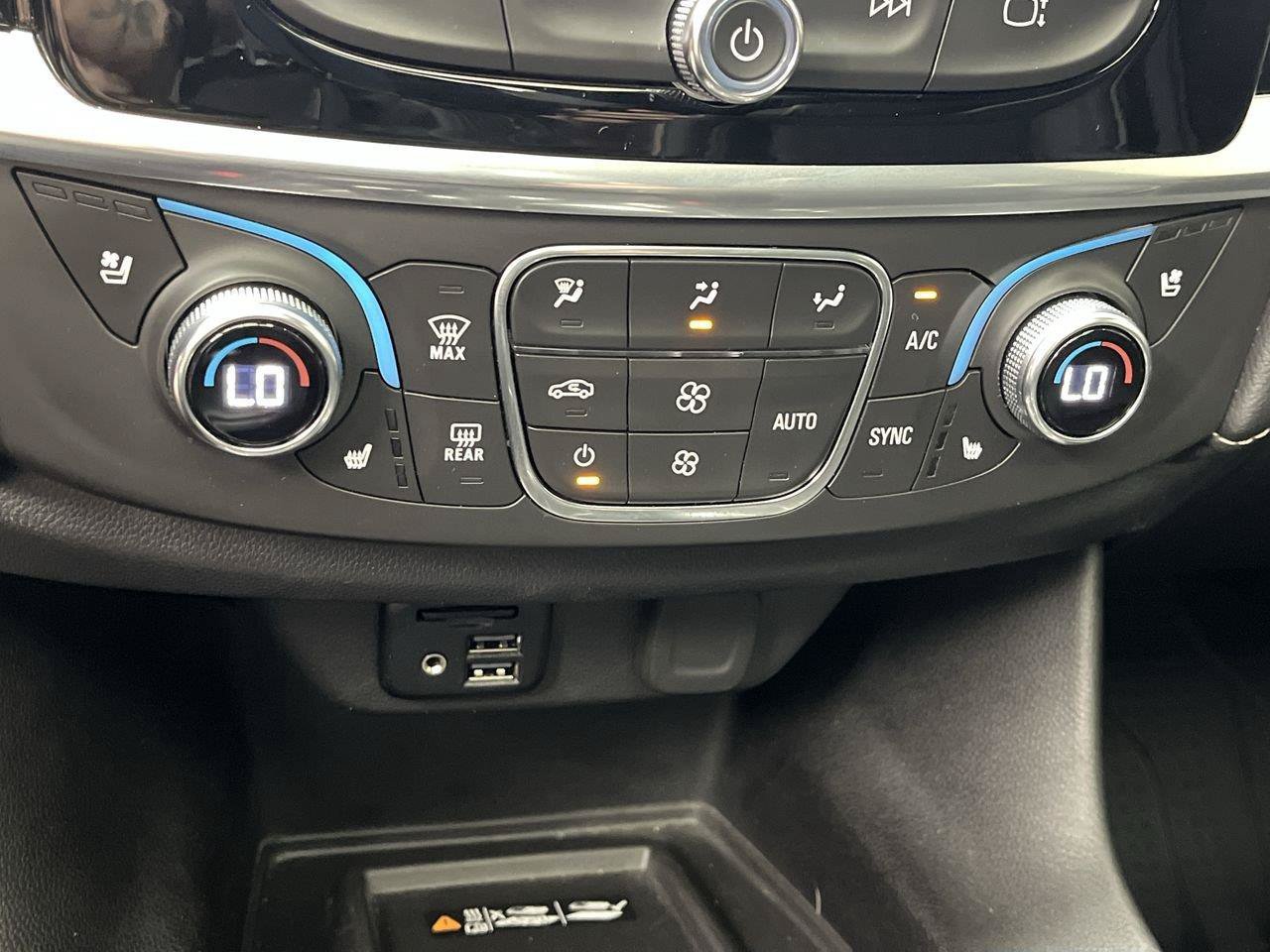 2022 Chevrolet Traverse Premier - Photo 24