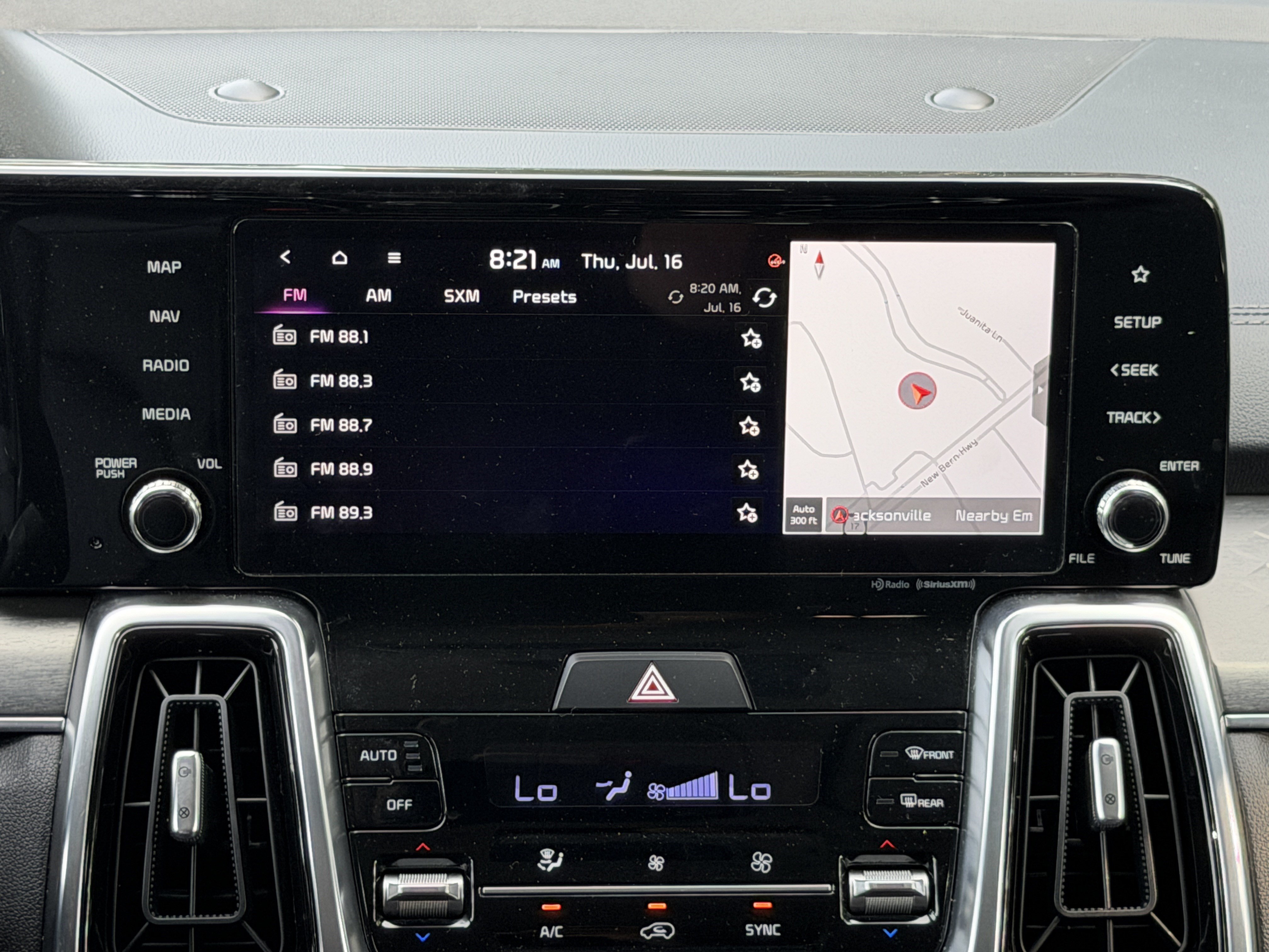 2023 Kia Sorento SX - Photo 23