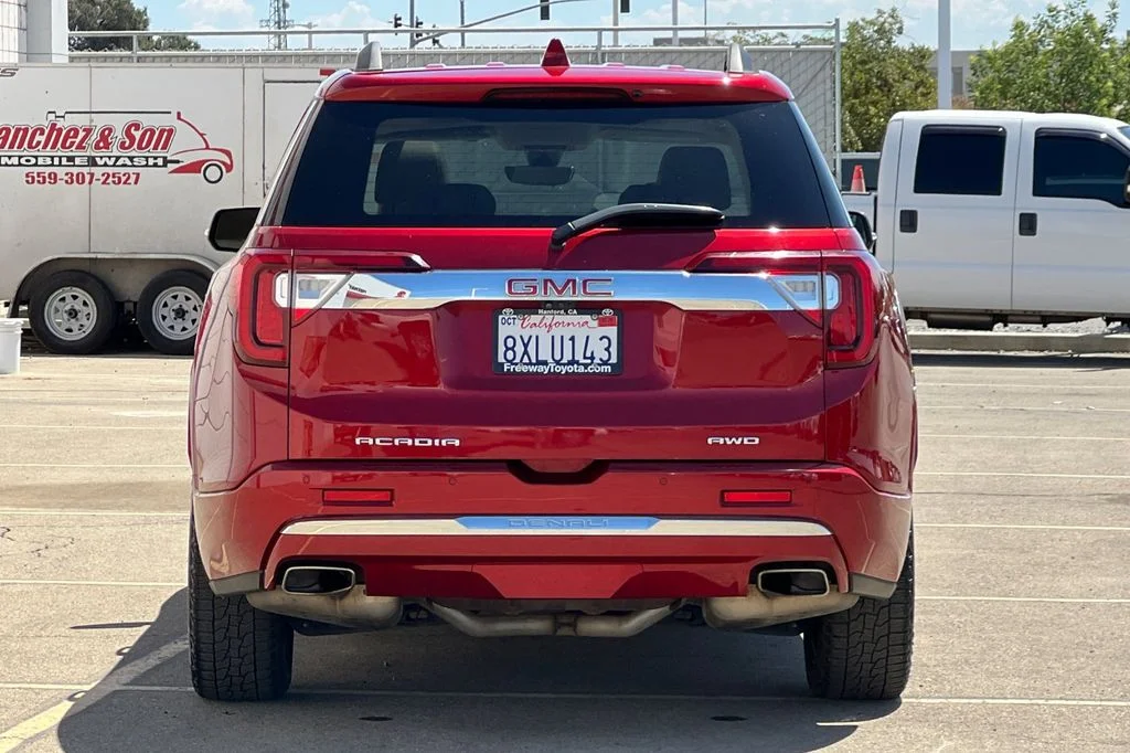 Used 2022 Red GMC Denali image 6