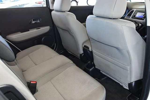 Used 2020 White Honda LX image 27