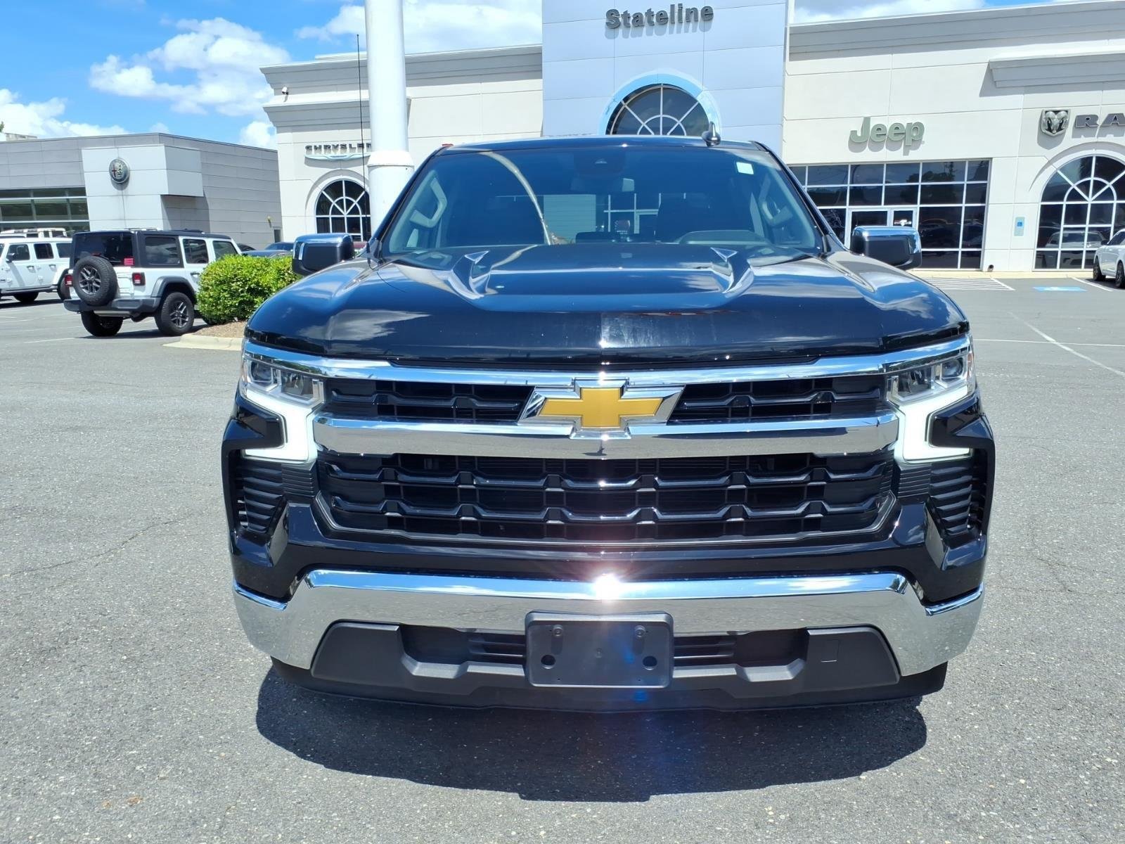 Used 2025 Black Chevrolet LT image 15