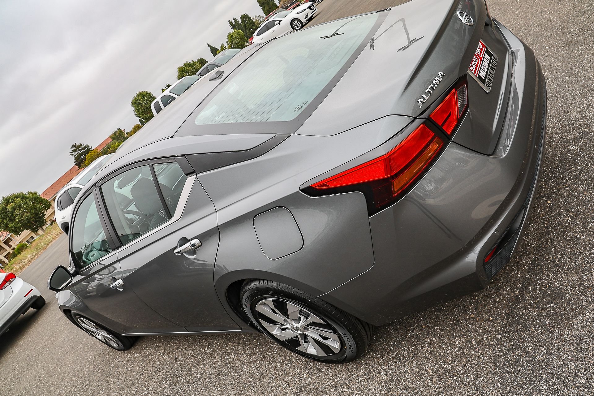 Used 2020 Gray Nissan 2.5 S image 8