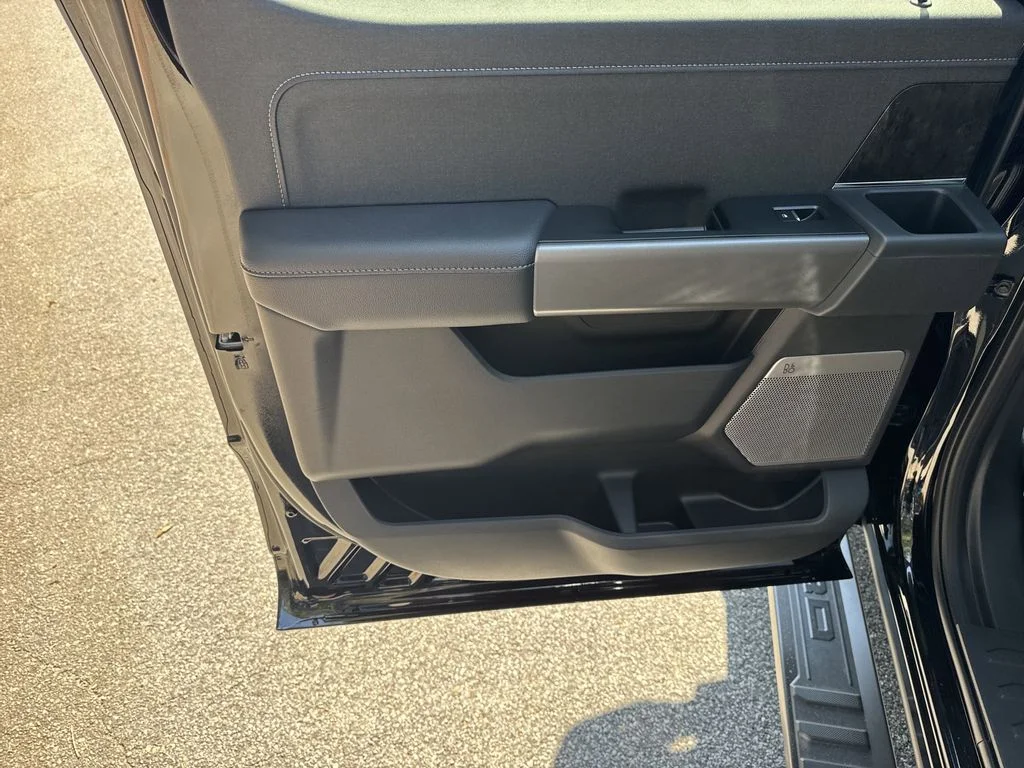 New 2026 Agate Black Metallic Ford F-350® Lariat® image 21