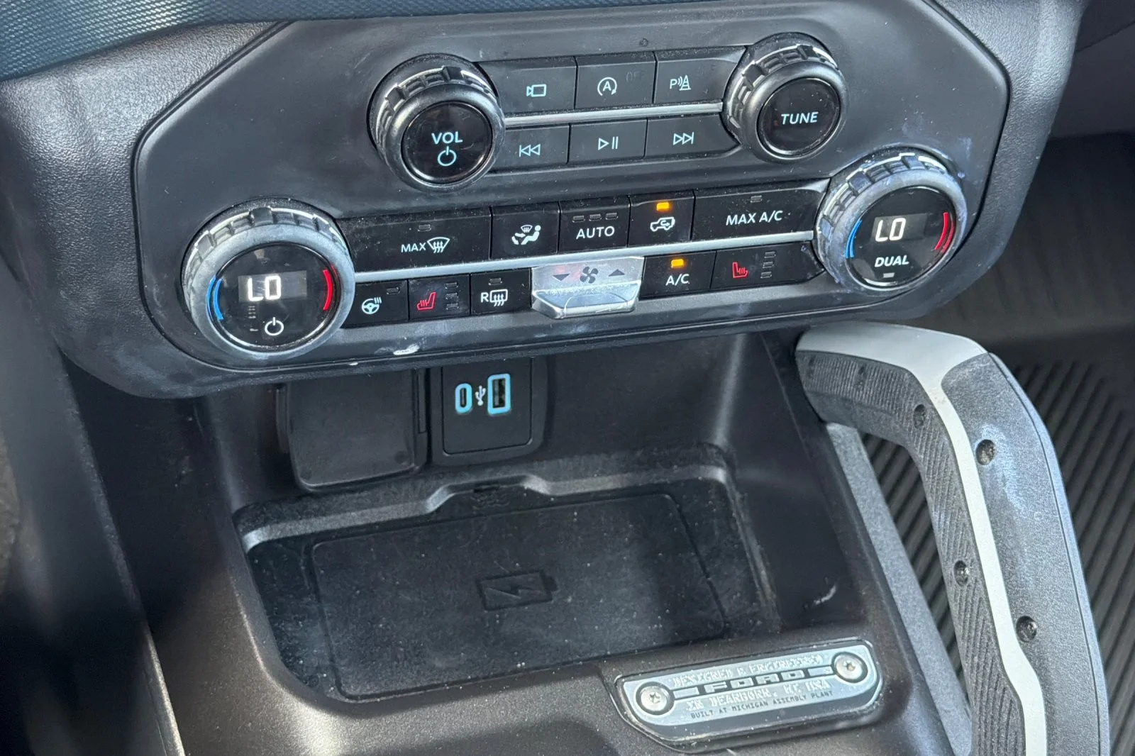 Used 2023 LIGHT BLUE Ford Outer Banks image 20