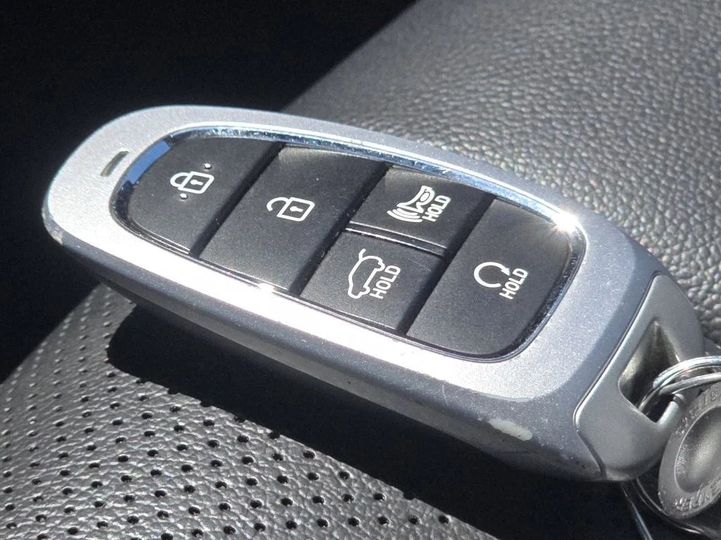Used 2023 Silver Hyundai XRT image 36