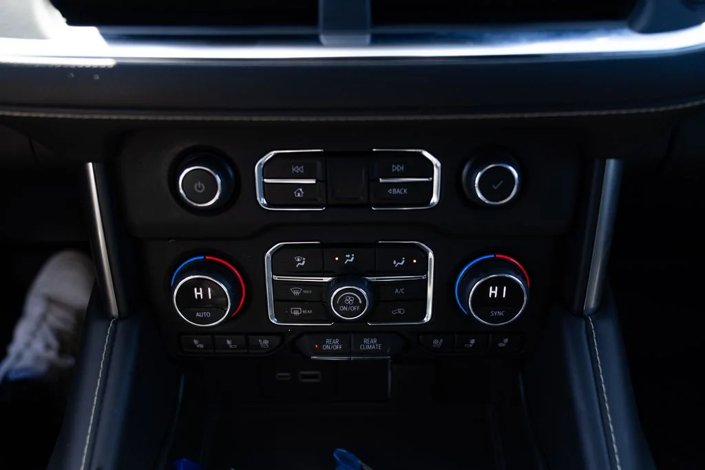 Used 2023 White Chevrolet Premier image 16