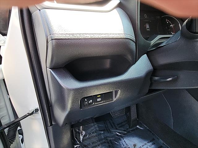 Certified Used 2025 ICE CAP Toyota  image 12