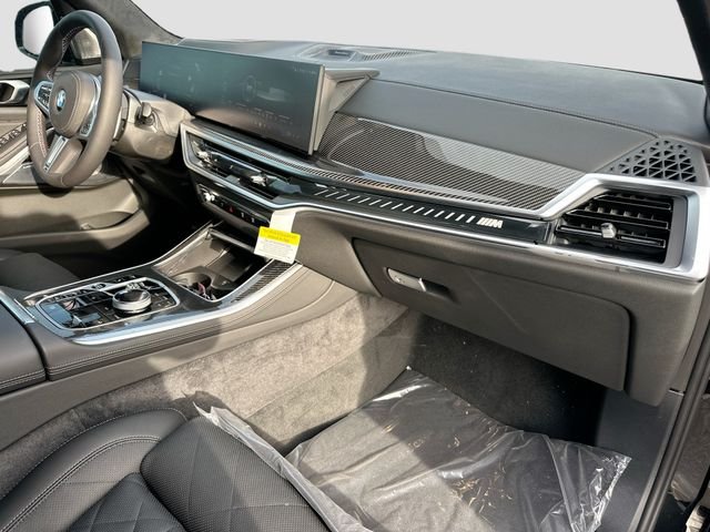 New 2026 Black BMW M60i image 24