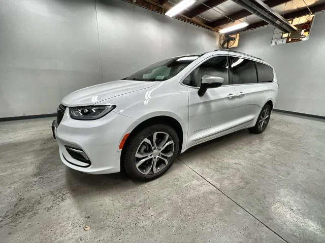 2026 Chrysler Pacifica