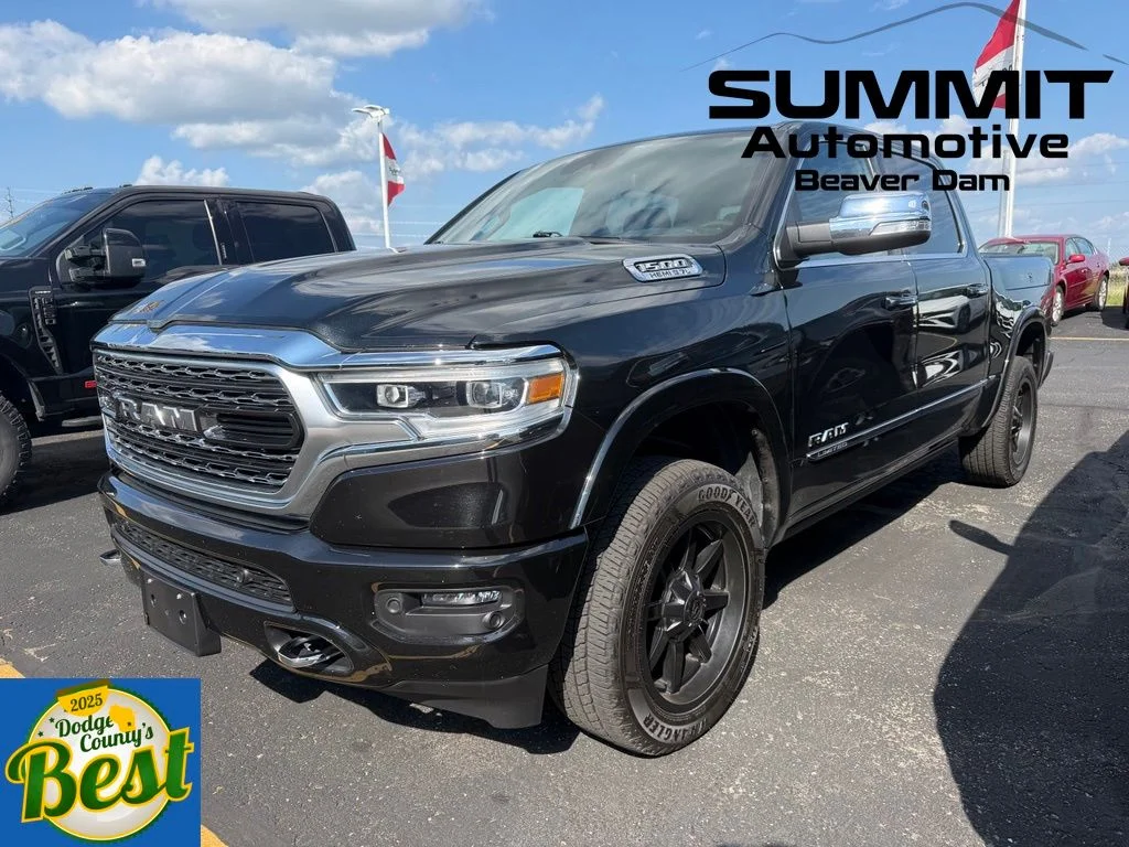 Used 2022 Diamond Black Ram Limited image 1