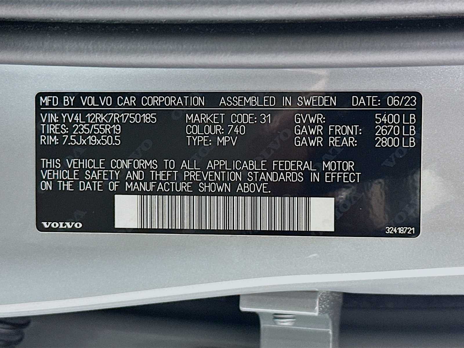 Certified Used 2024 Vapour Grey Volvo Core image 30