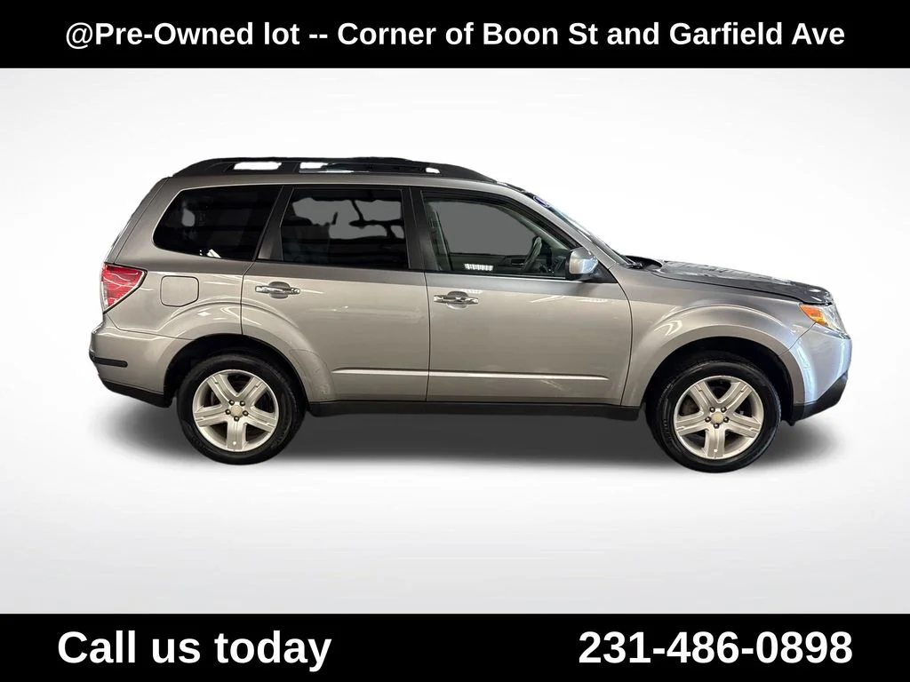 Used 2010 Silver Subaru 2.5X image 6