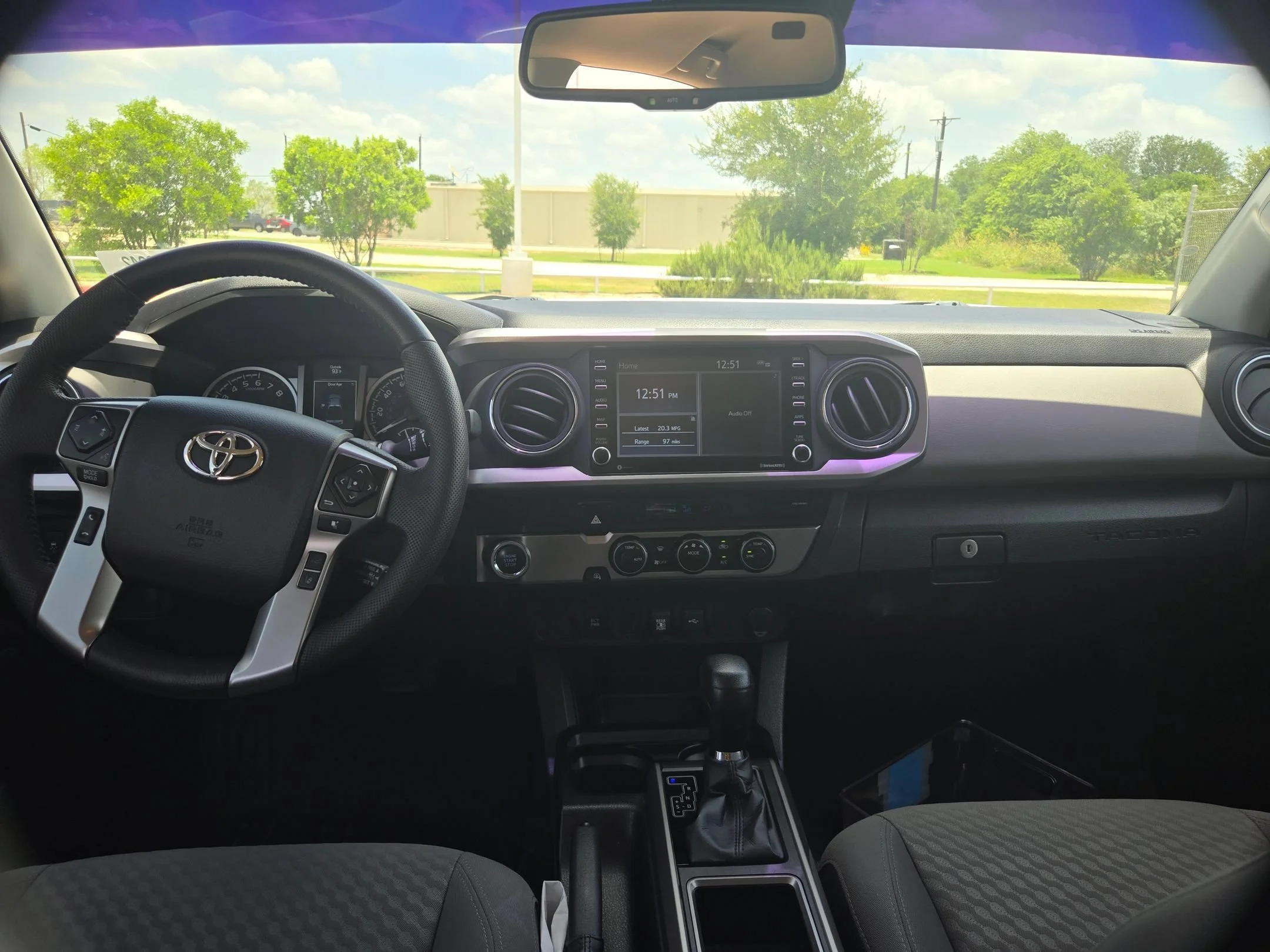 Used 2023 White Toyota SR5 image 15