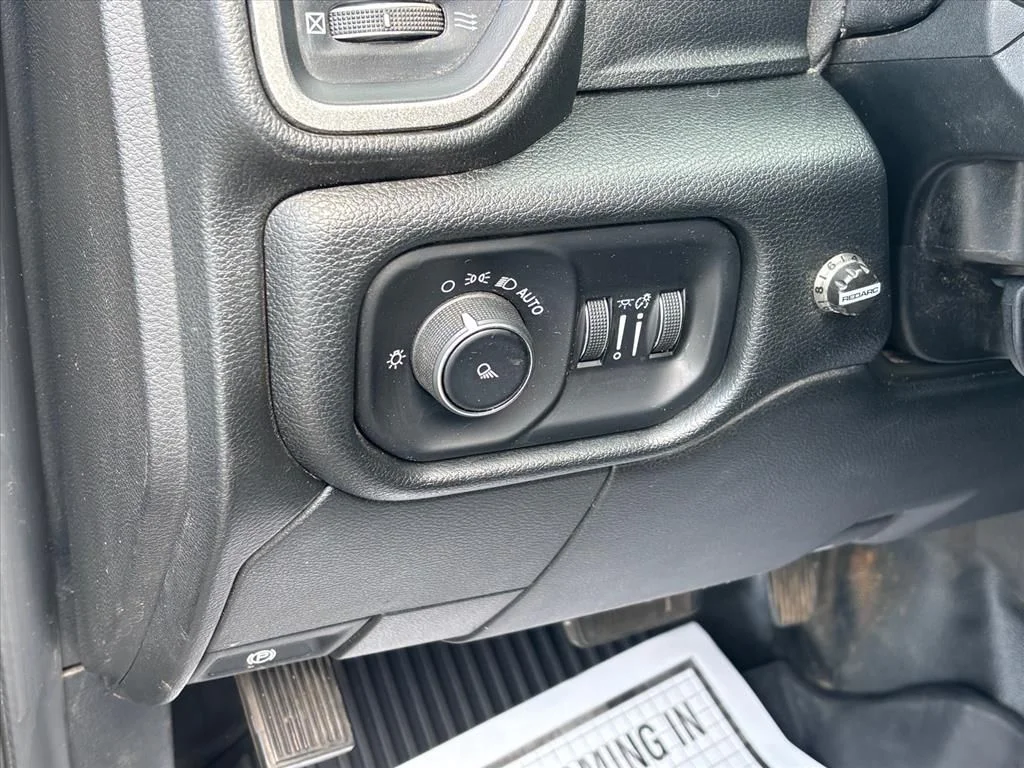 Used 2020 Silver Ram Tradesman image 8