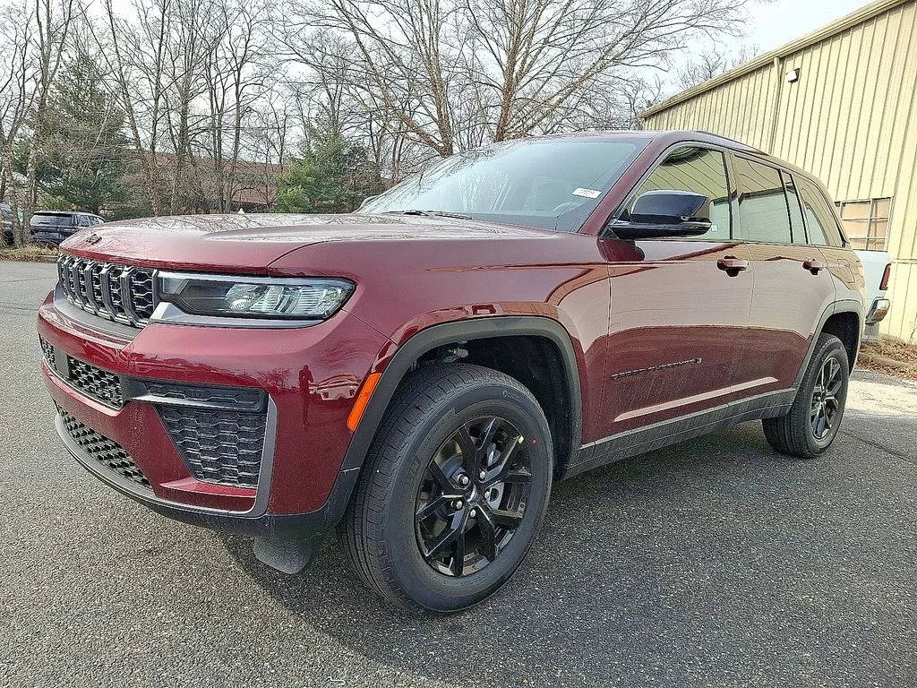 New 2026 Velvet Red Pearl-Coat Exterior Paint Jeep Altitude image 2