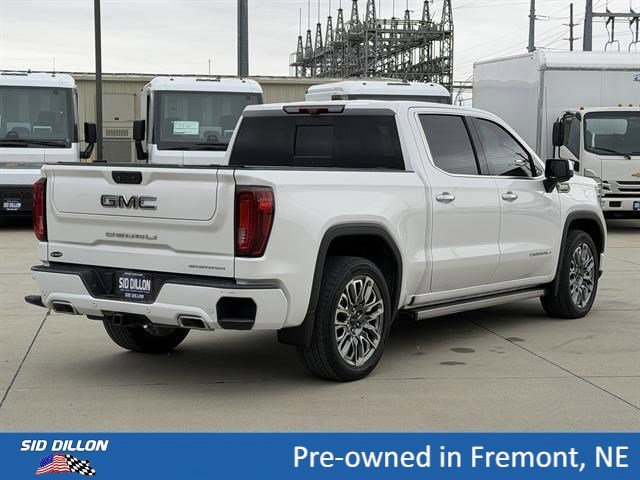 Used 2023 White Frost Tricoat GMC Denali Ultimate image 4