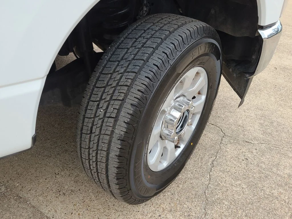 Used 2024 White Ford XLT image 7
