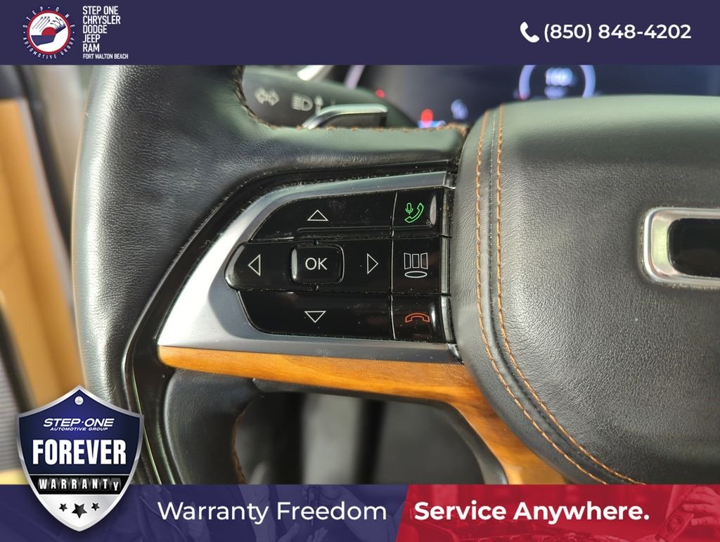 Used 2021 Silver Jeep Summit image 21