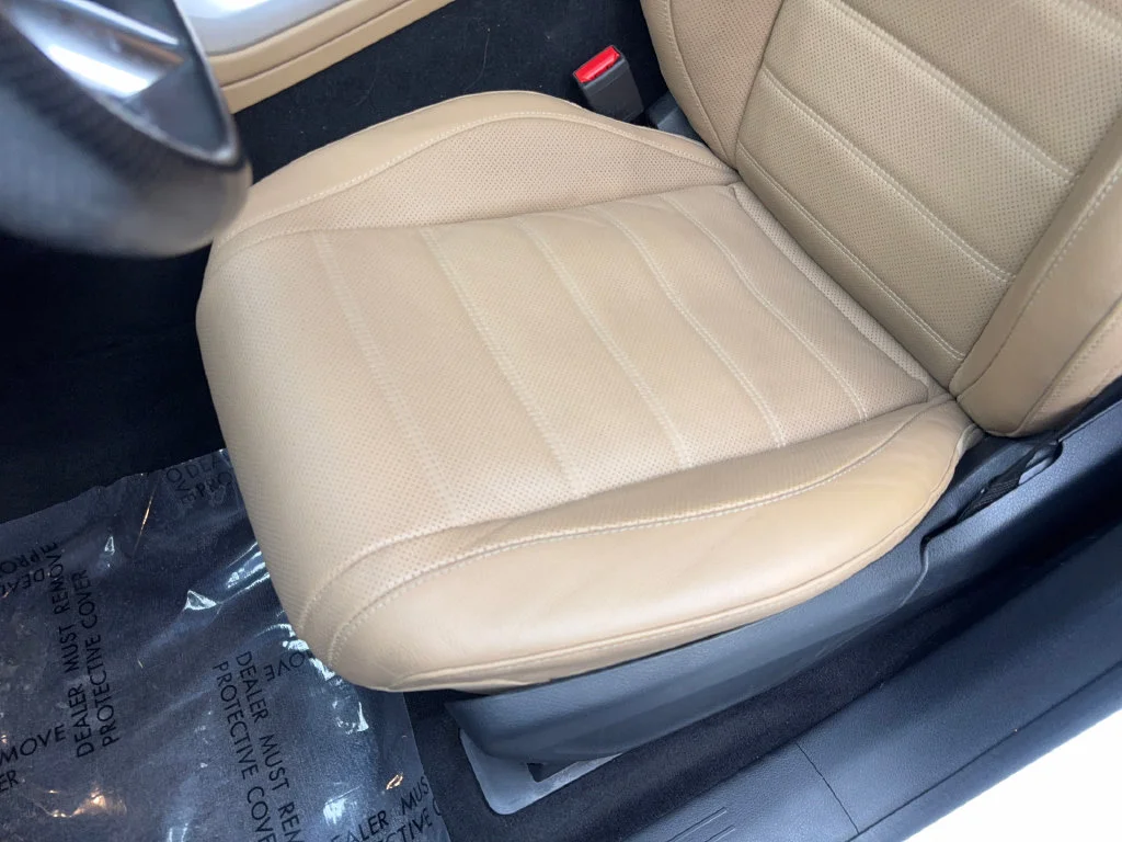 Used 2025 White Mercedes-Benz GLS 450 image 30