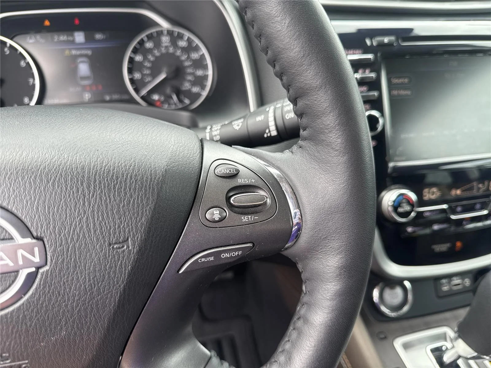 Used 2024 Pearl White Tricoat Nissan Platinum image 22