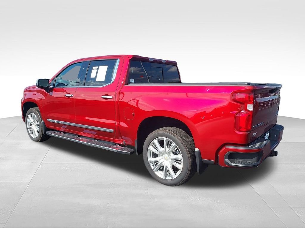 Used 2025 Red Chevrolet High Country image 7