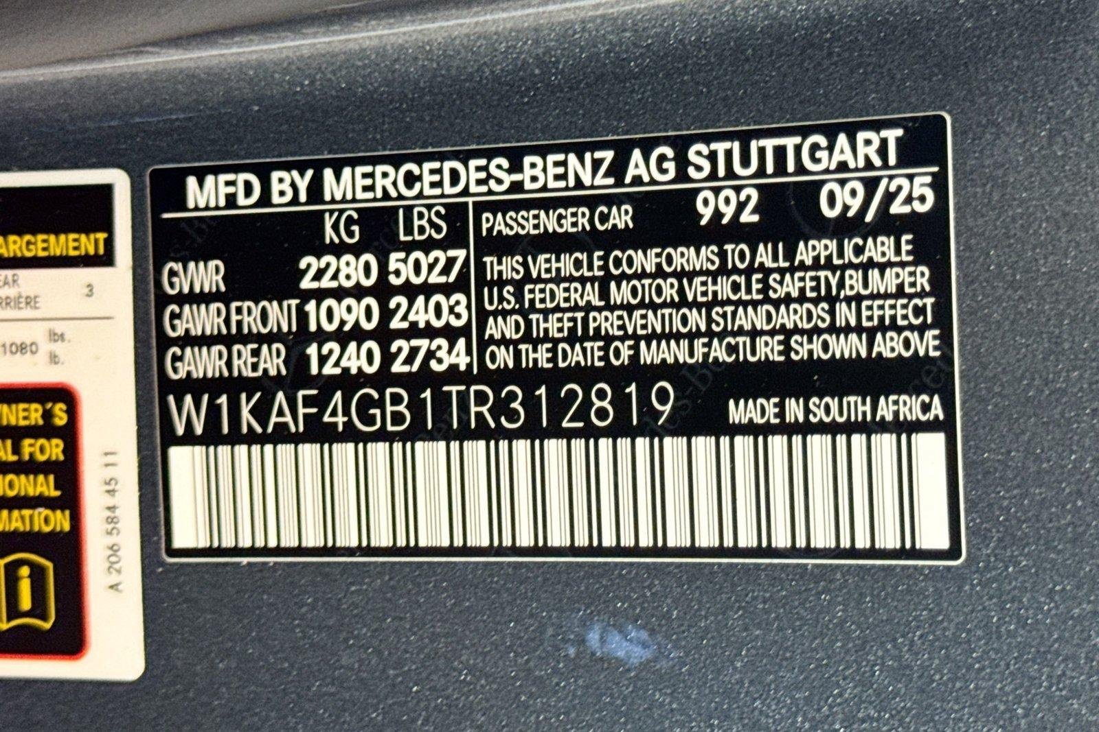 New 2026 Selenite Grey Metallic Mercedes-Benz C 300 image 30