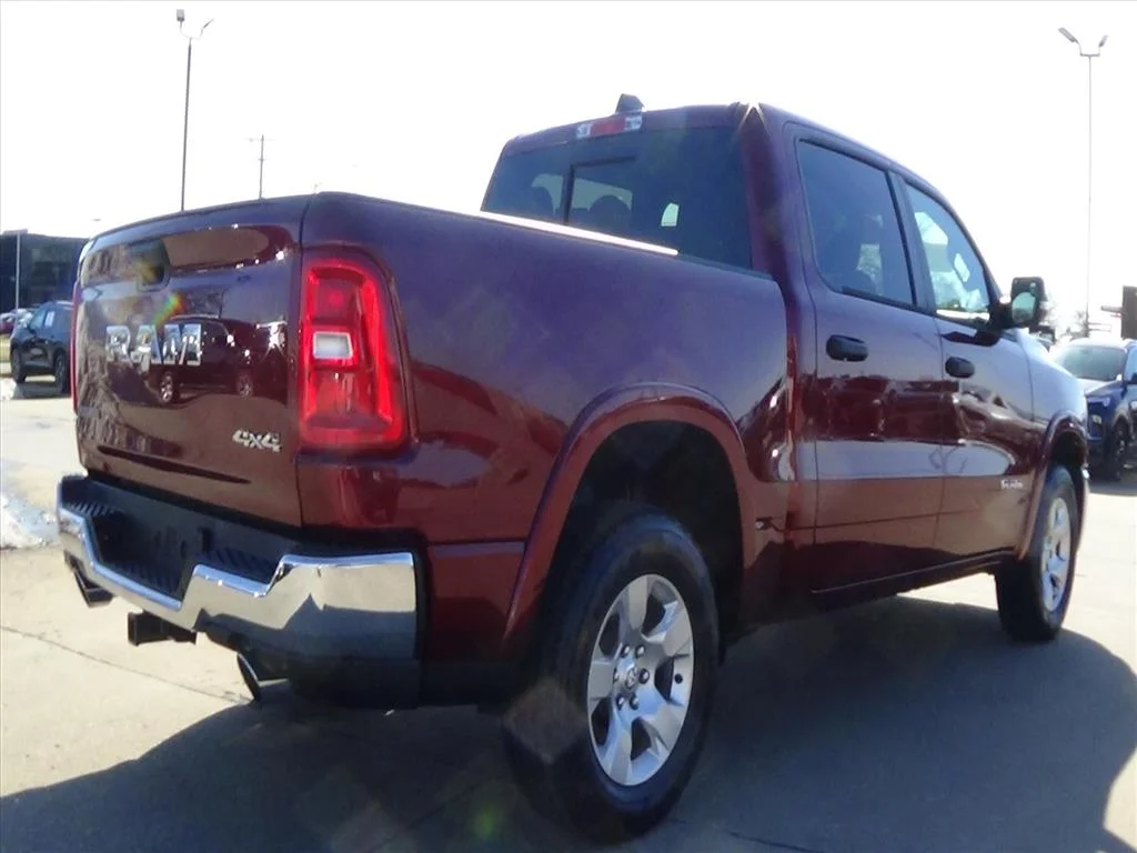 Certified Used 2025 Delmonico Red Pearl Coat (prv) RAM Big Horn image 6