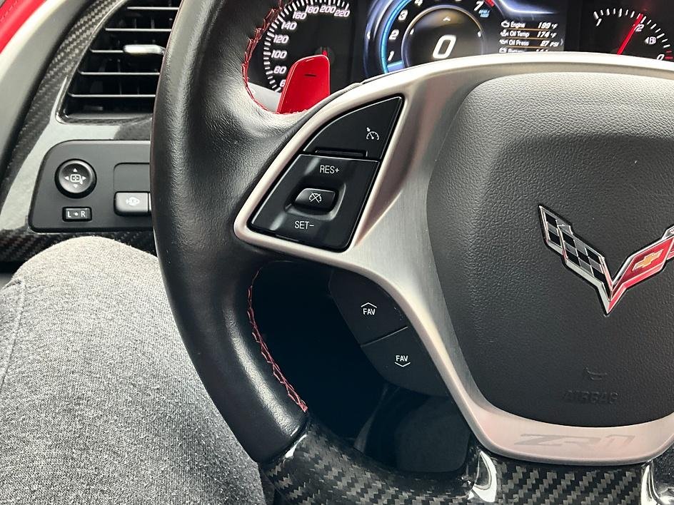 Used 2019 White Chevrolet ZR1 image 19