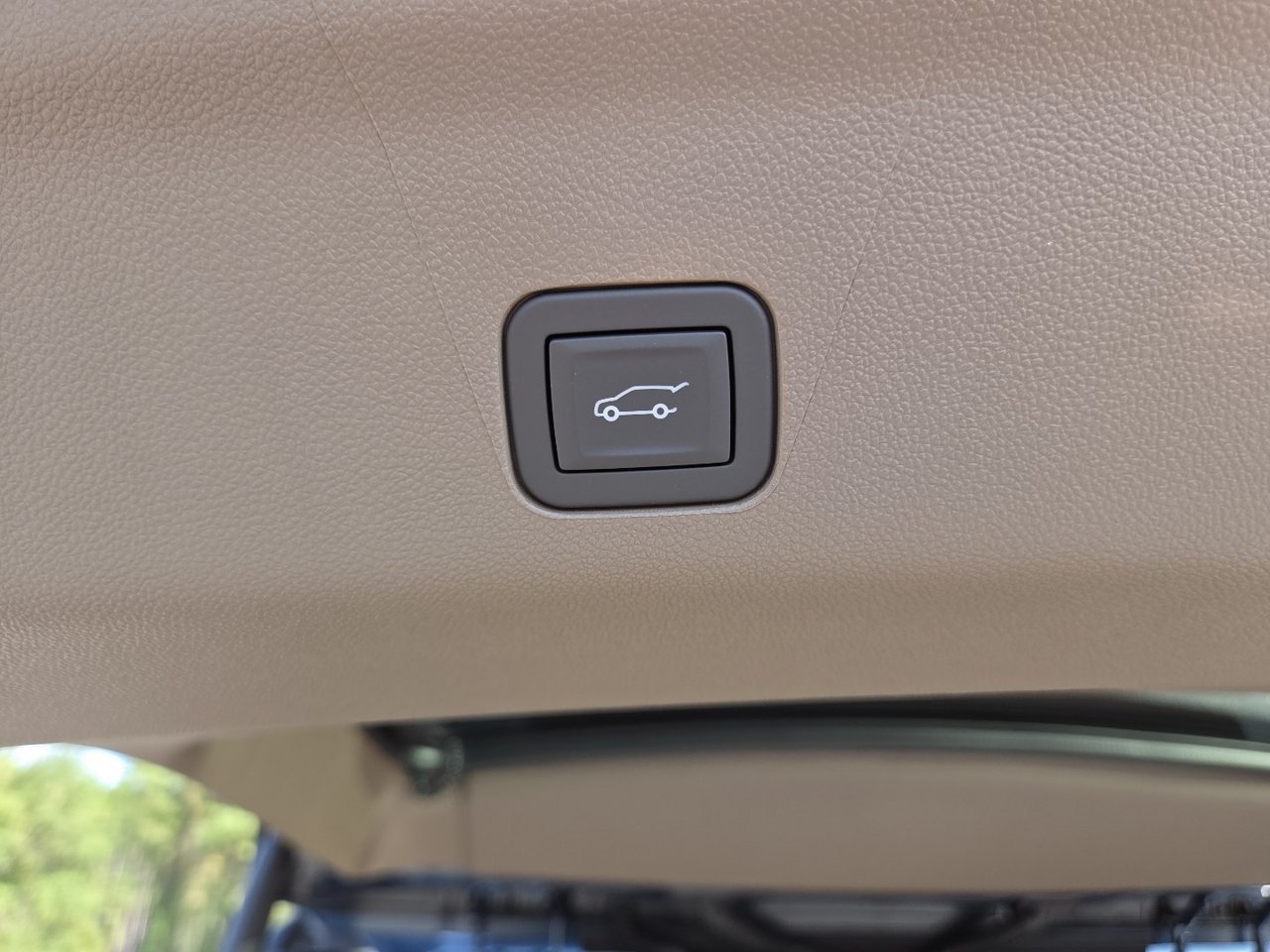 2026 GMC Yukon Denali - Photo 26
