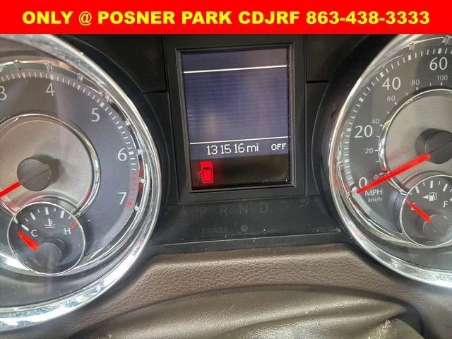 2014 Chrysler Town & Country Touring's photo