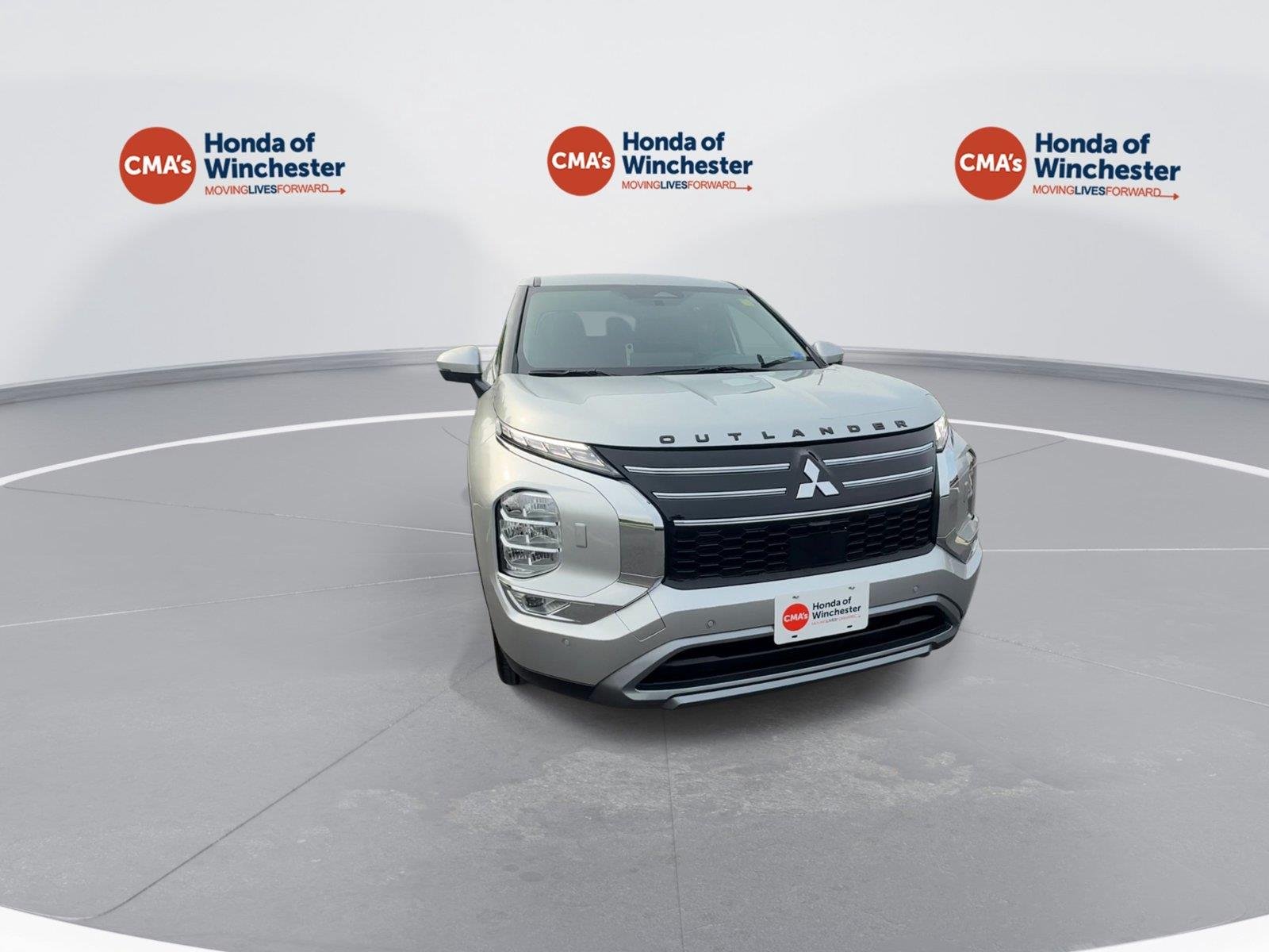 Used 2025 Alloy Silver Metallic Mitsubishi SE image 2
