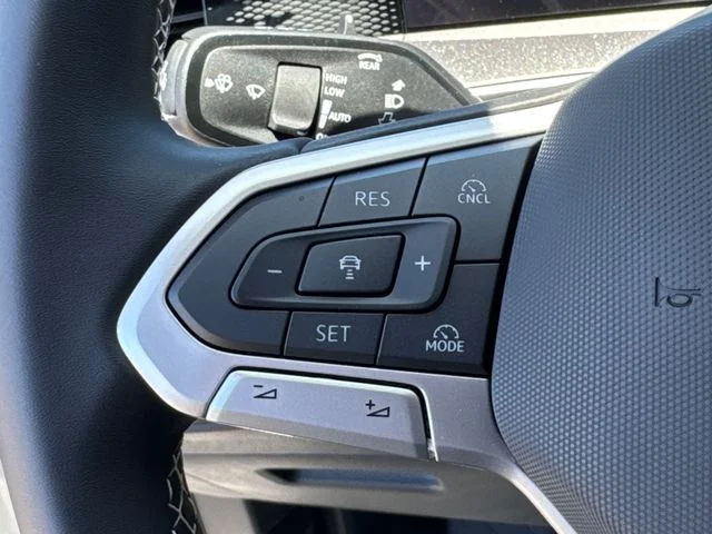 New 2026 Pure White Volkswagen 2.0T S image 42
