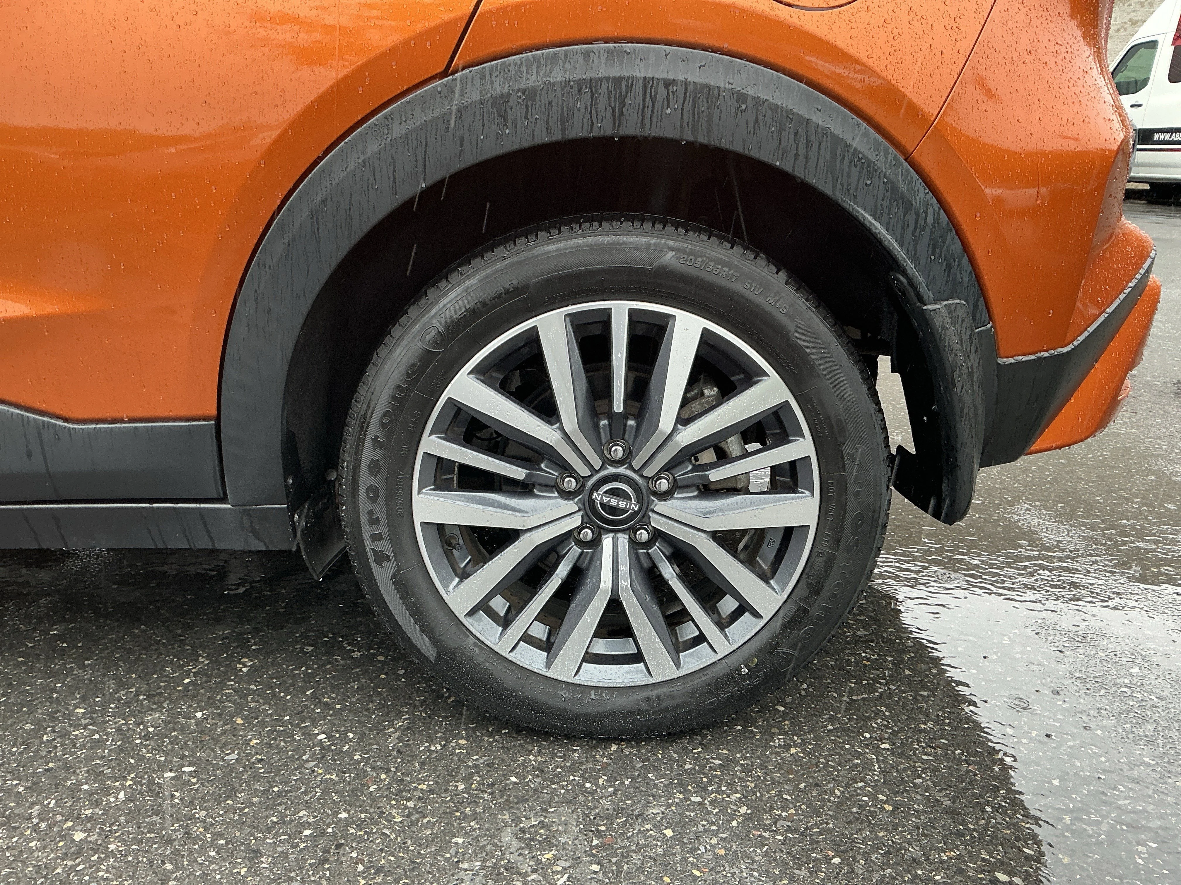 Used 2024 Monarch Orange Metallic/Super Black Nissan SV image 9