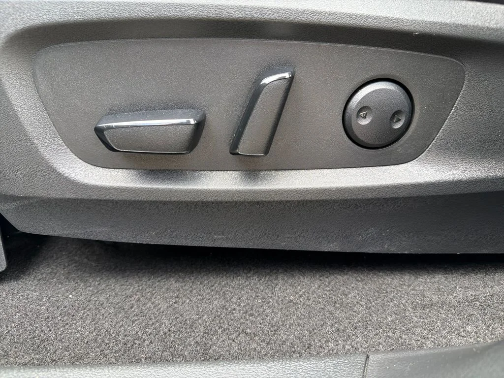 2023 Nissan Pathfinder SL - Photo 16