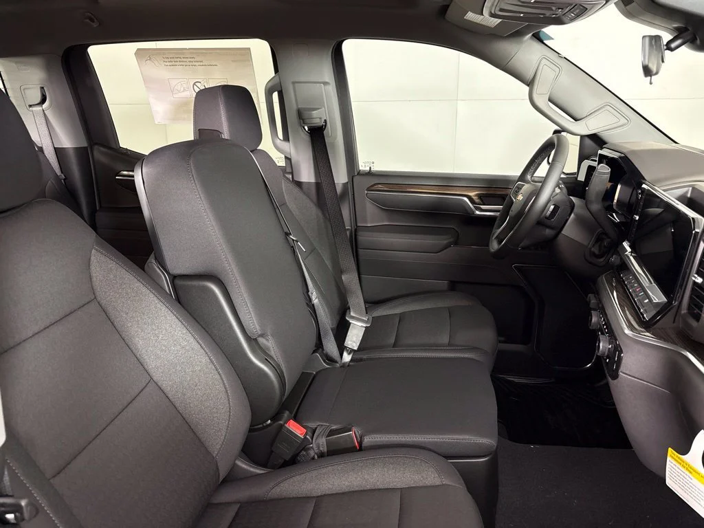 New 2026 Sterling Gray Metallic Chevrolet LT (2FL) image 22