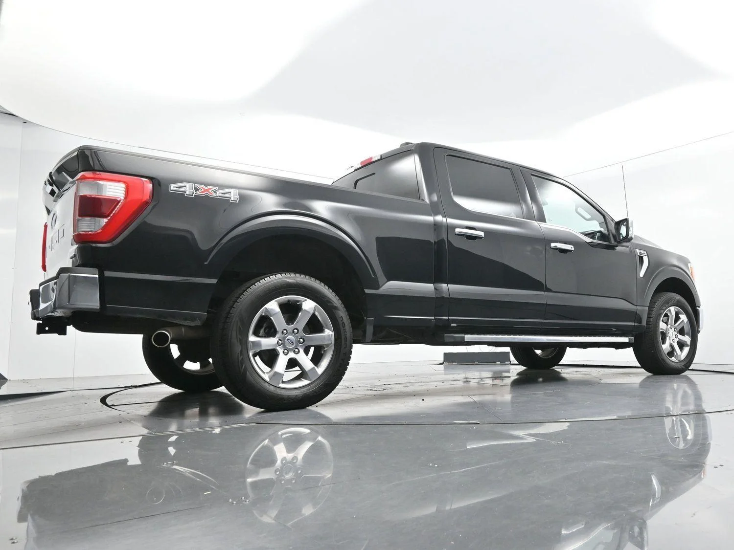 Used 2023 Black Ford XL image 51