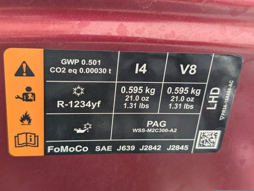 Certified Used 2025 Molten Ford GT Premium image 22