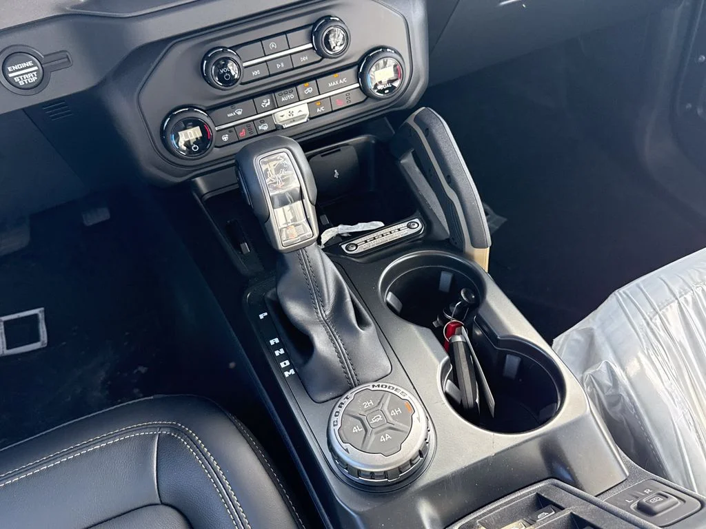 New 2025 Gray Ford Badlands image 15