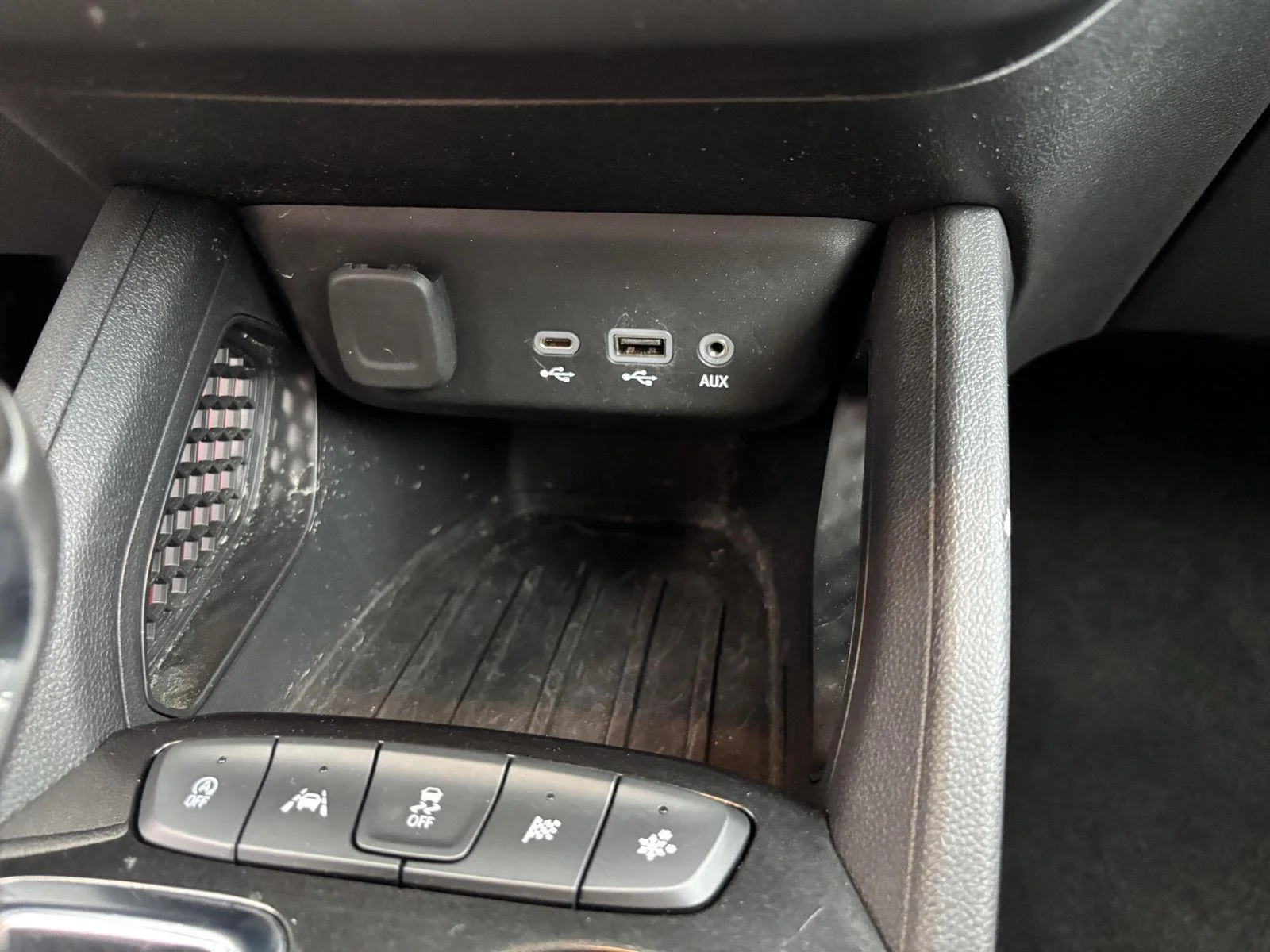 Used 2023 CRIMSON METALLIC Chevrolet RS image 25