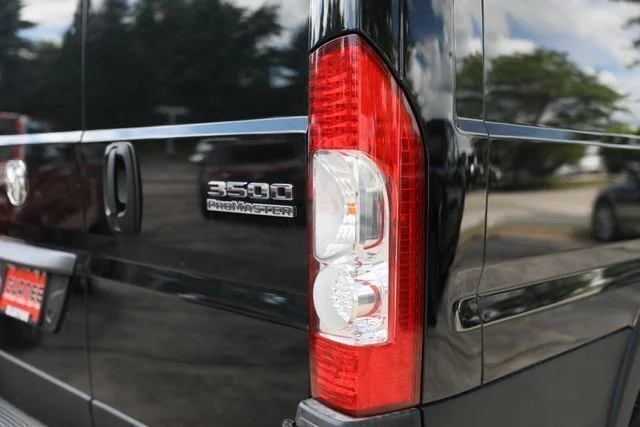 New 2026 Black Clear-Coat Exterior Paint RAM High Roof image 30