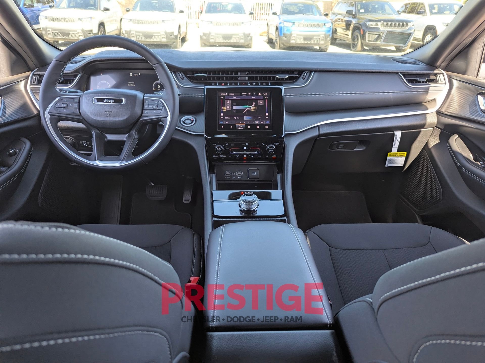 New 2026 Diamond Black Crystal Pearlcoat Jeep Laredo image 26