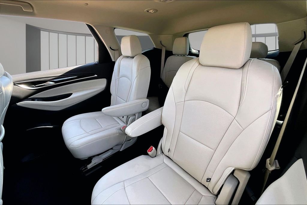 Used 2023 White Buick Premium Group image 28