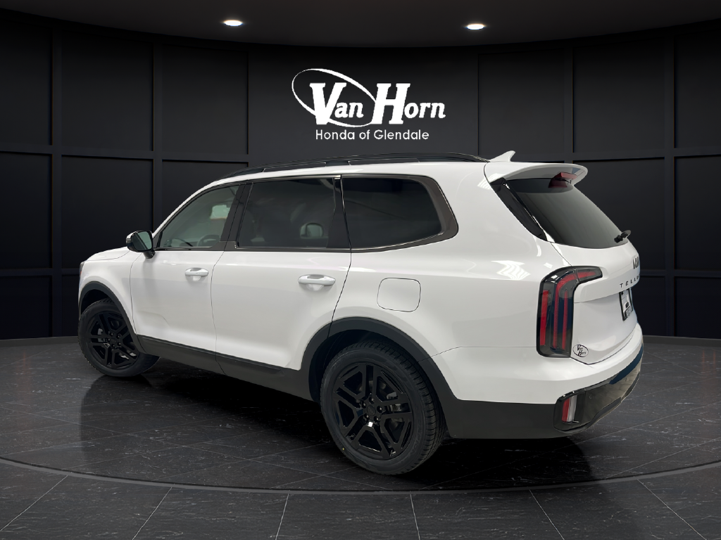 Used 2025 Glacial White Pearl Kia SX X-Line image 5