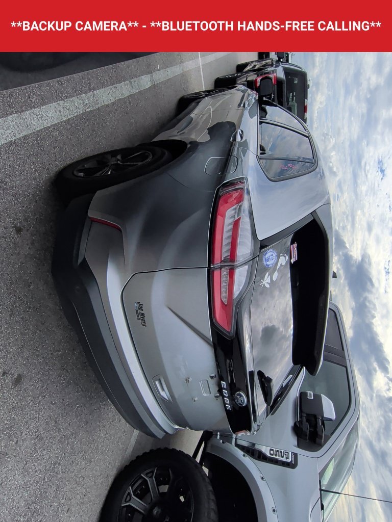 Used 2022 Iconic Silver Metallic Ford SE image 3