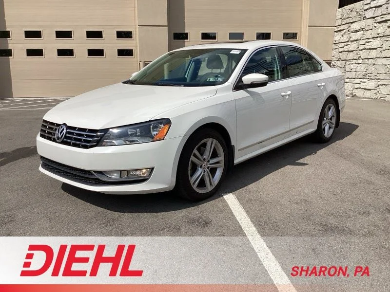Used 2014 White Volkswagen SEL Premium image 3