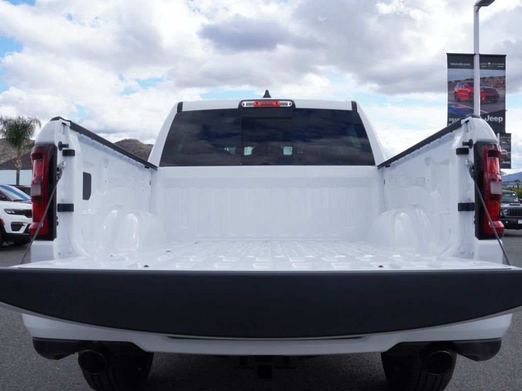 New 2026 Bright White Clear-Coat Exterior Paint RAM Big Horn Night Edition image 5