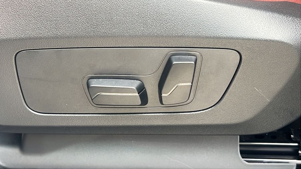 2026 BMW X1 28i - Photo 16
