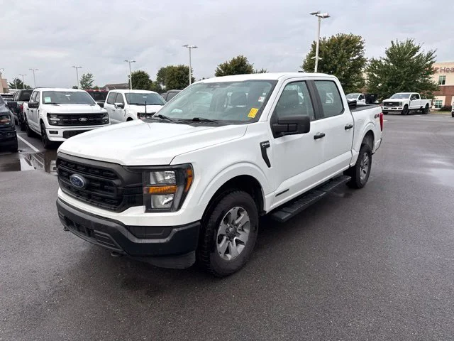 Used 2023 Oxford White Ford XL image 3
